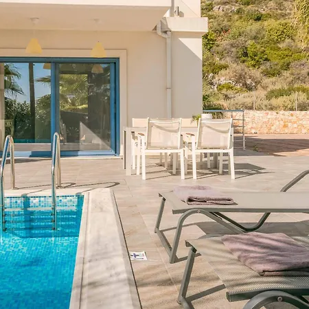 Starfish Skala Villa